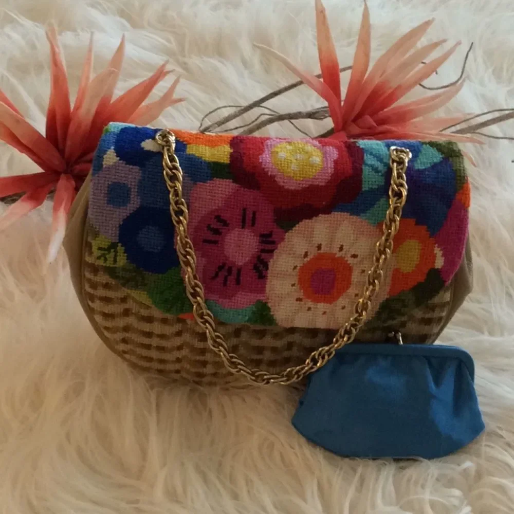 UNIQUE 💞GORGEOUS purse 💞 - Picture 16 of 16